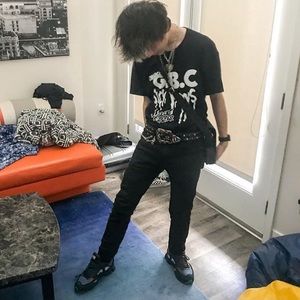 Meet your Posher, Buddy